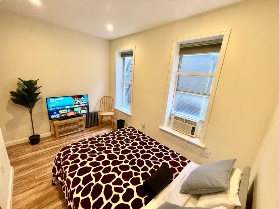 Elegant Nyc Apt 2Bedrooms 14 Minutes To Times Square! Weehawken Eksteriør bilde